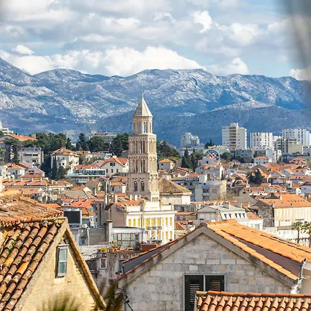 Romantic City View Split Exterior photo